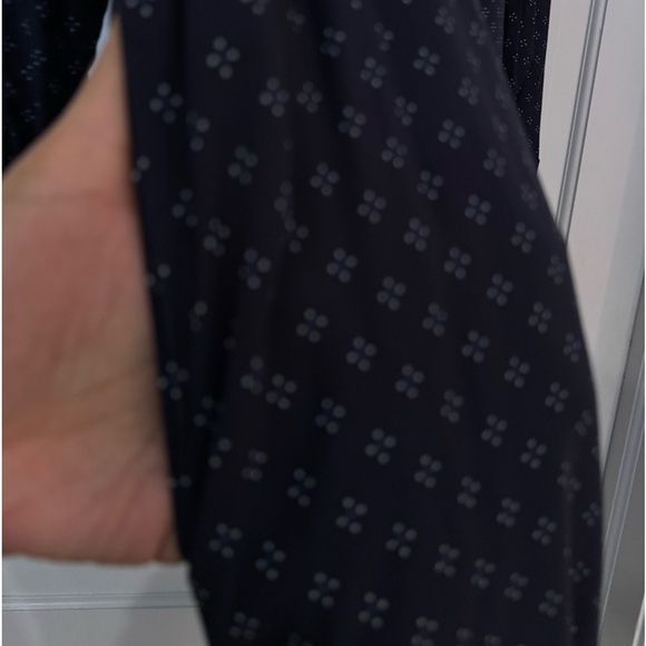 Gap large and long Navy and white button down shirt - Picture 9 of 10